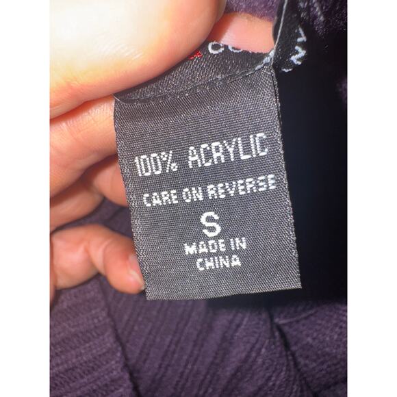 New York & Company Women’s Small Longline Sweater – 100% Acrylic, Beige - Picture 6 of 8